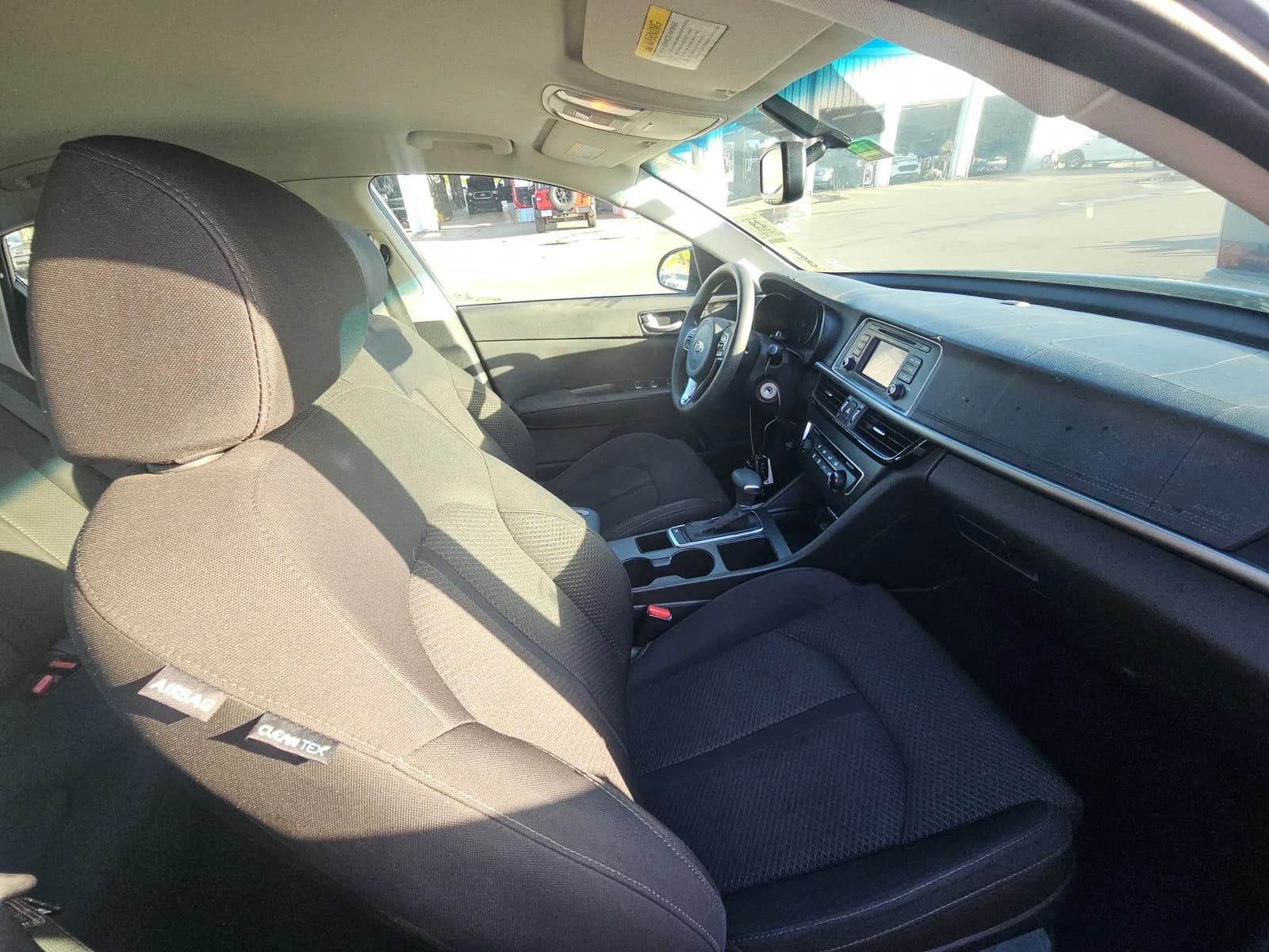 2016 Kia Optima — odometer