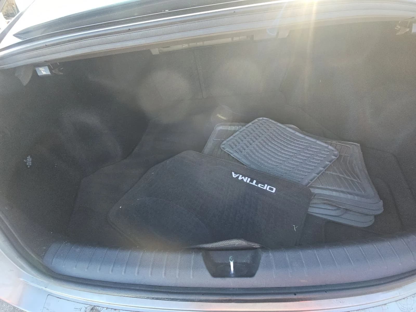 2016 Kia Optima — photo 17