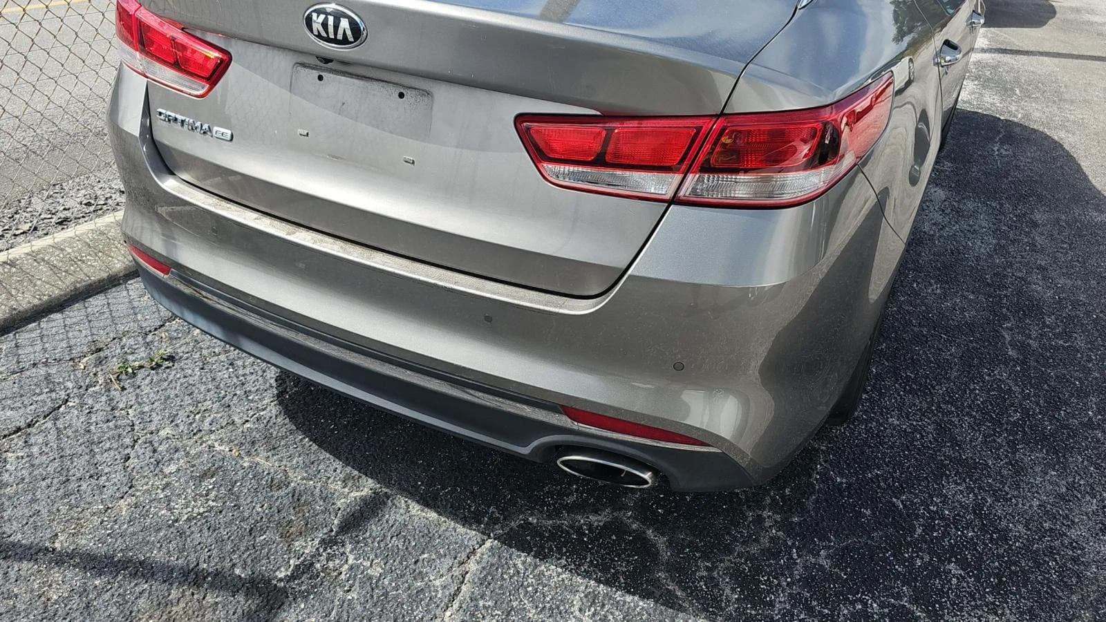 2016 Kia Optima — photo 24