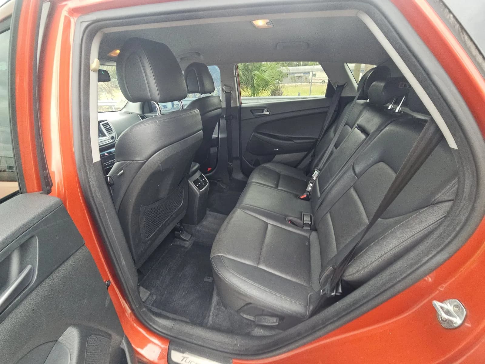 2017 Hyundai Tucson Limited — infotainment