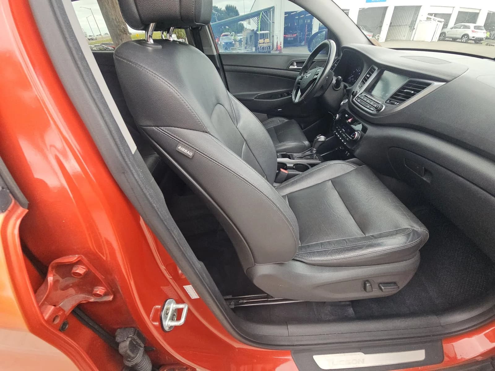 2017 Hyundai Tucson Limited — front